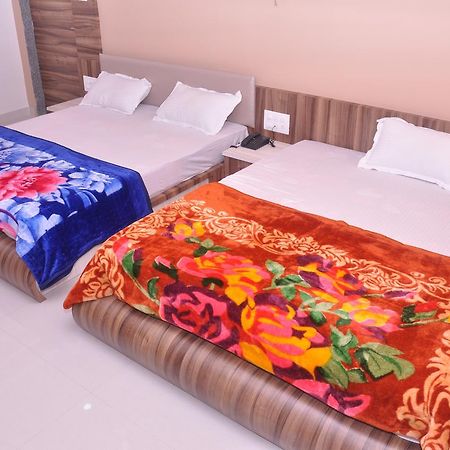 Hotel Amar Palace Ābu Road 外观 照片
