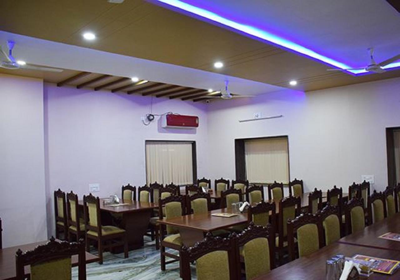 Hotel Amar Palace Ābu Road 外观 照片