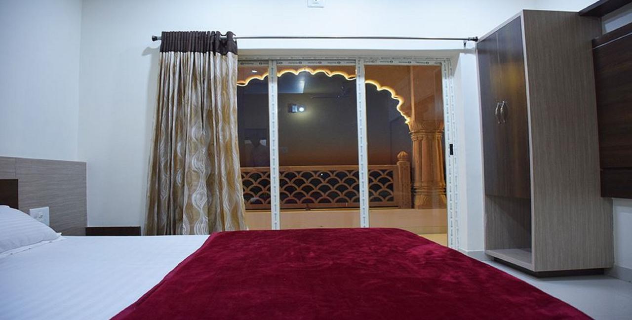 Hotel Amar Palace Ābu Road 外观 照片